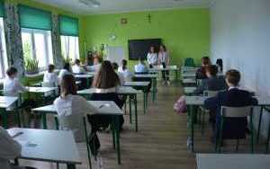 Przed egzaminem (1)