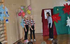 Przedstawienie (2)