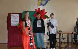 Przedstawienie (3)